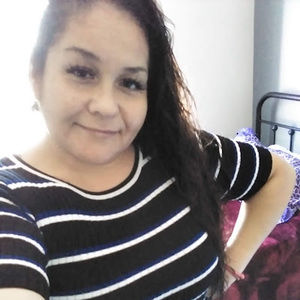 Meet your Posher, Desiree